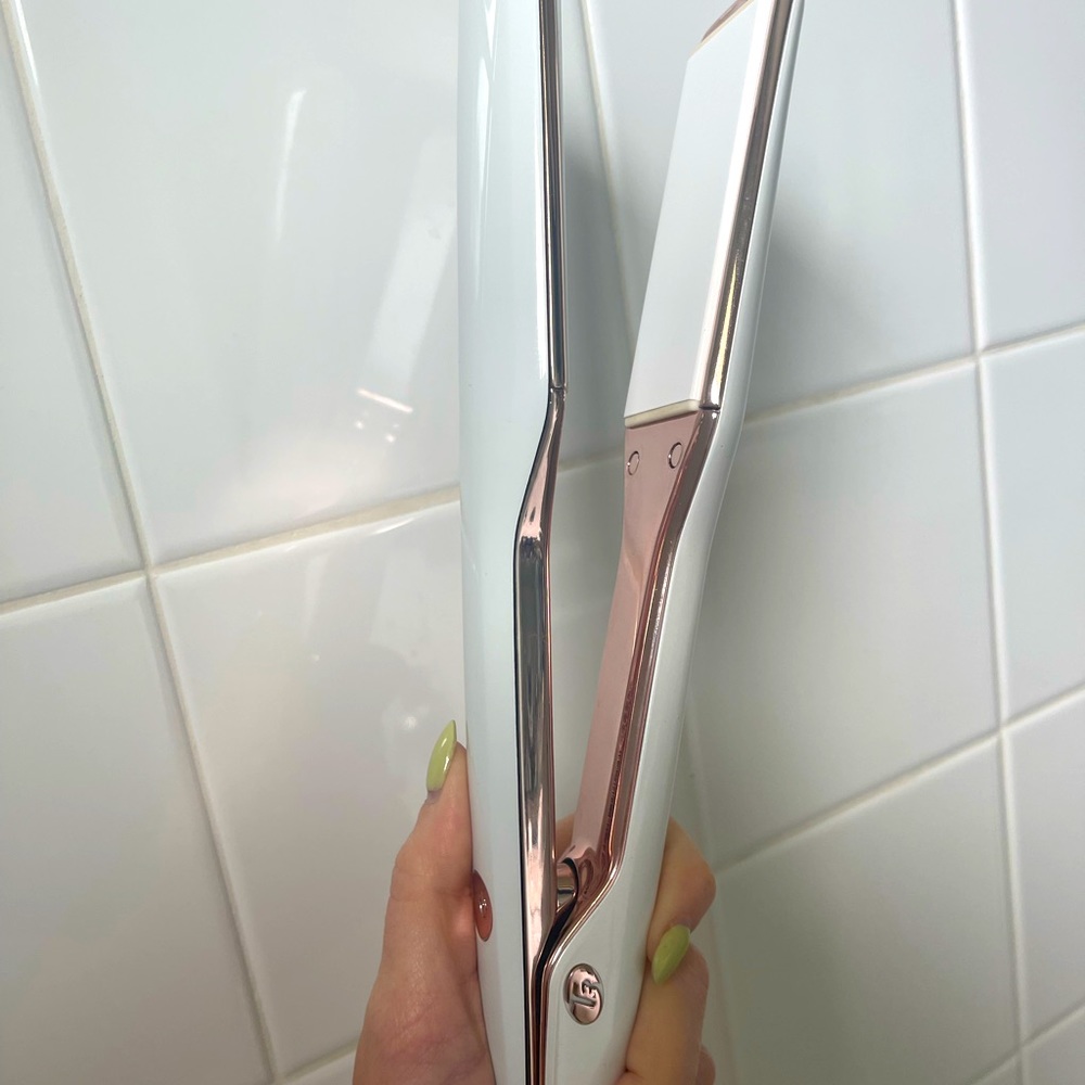 T3 flat iron like new